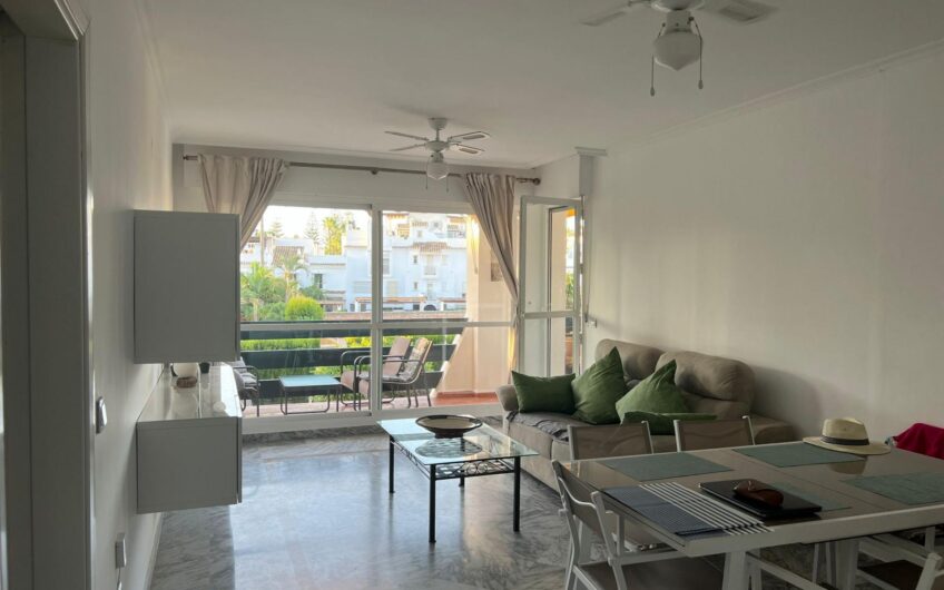 PISO EN VENTA CERCA DE LA PLAYA SAN PEDRO DE ALCANTARA