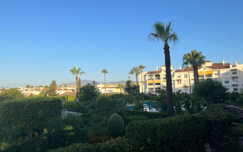 PISO EN VENTA CERCA DE LA PLAYA SAN PEDRO DE ALCANTARA